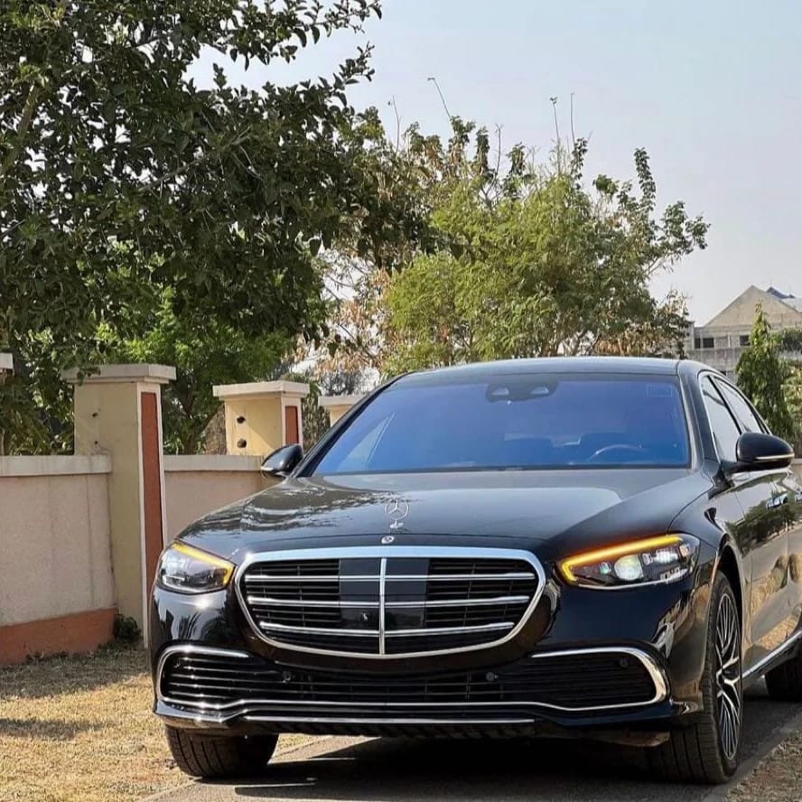 رجال أعمال مرسيدس S550