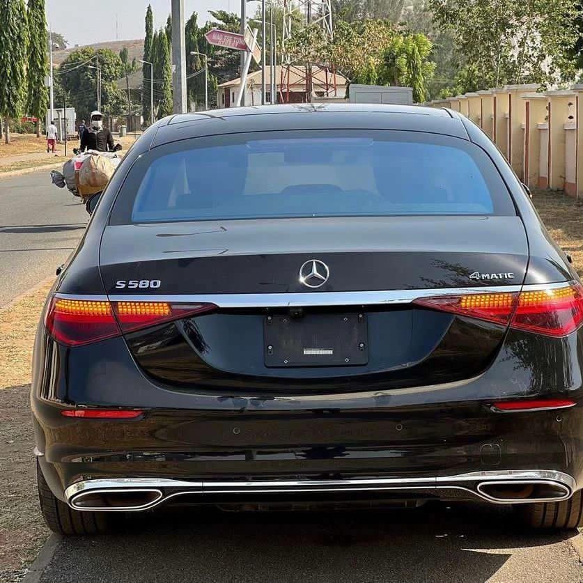 رجال أعمال مرسيدس S550